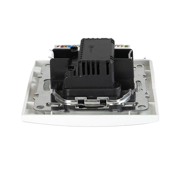 Минск Розетка USB 2-местная СП 2,1А белая EKF